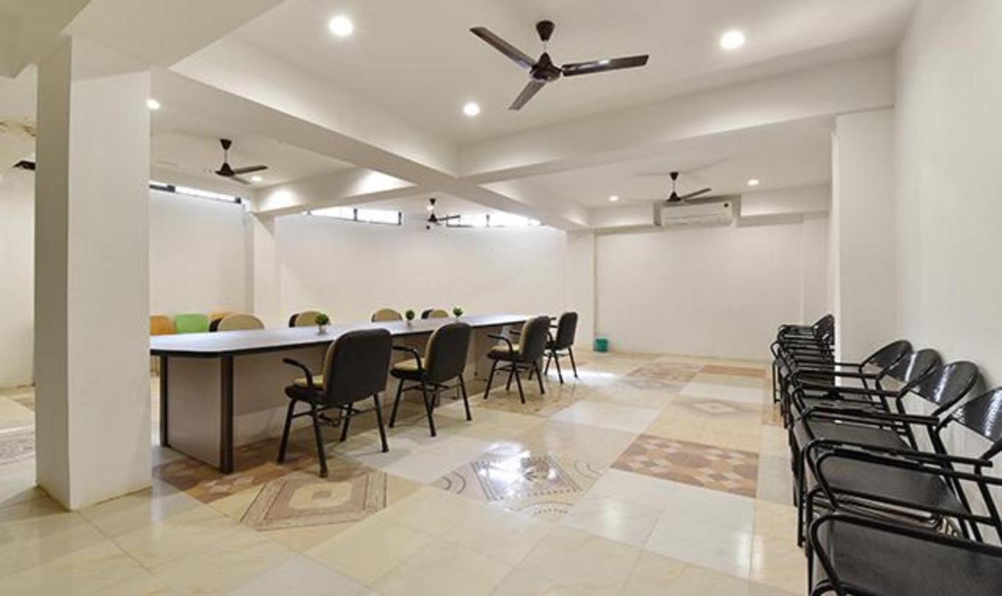 Fabhotel Siddharth Corporate - Vavol, جاندي نجر المظهر الخارجي الصورة